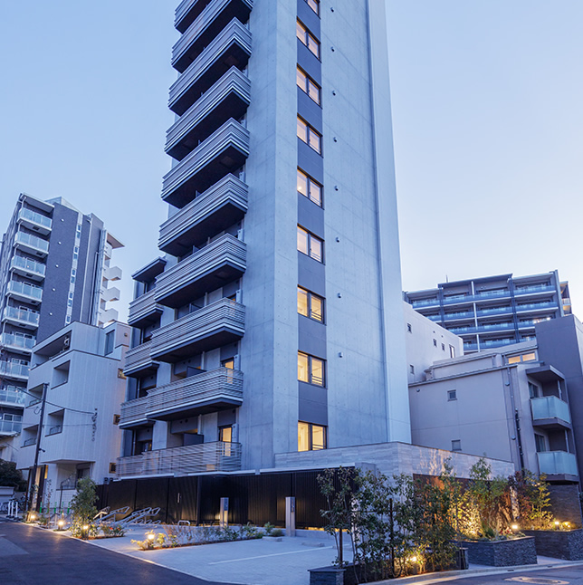 IPSE渋谷本町 北東面外観(夕景)